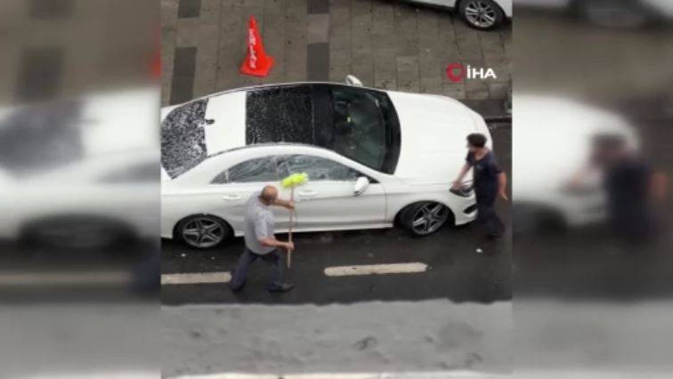 Yurdum insanı fırsatı kaçırmadı! Yağmur suyu ile aracını yıkadı - Resim: 13